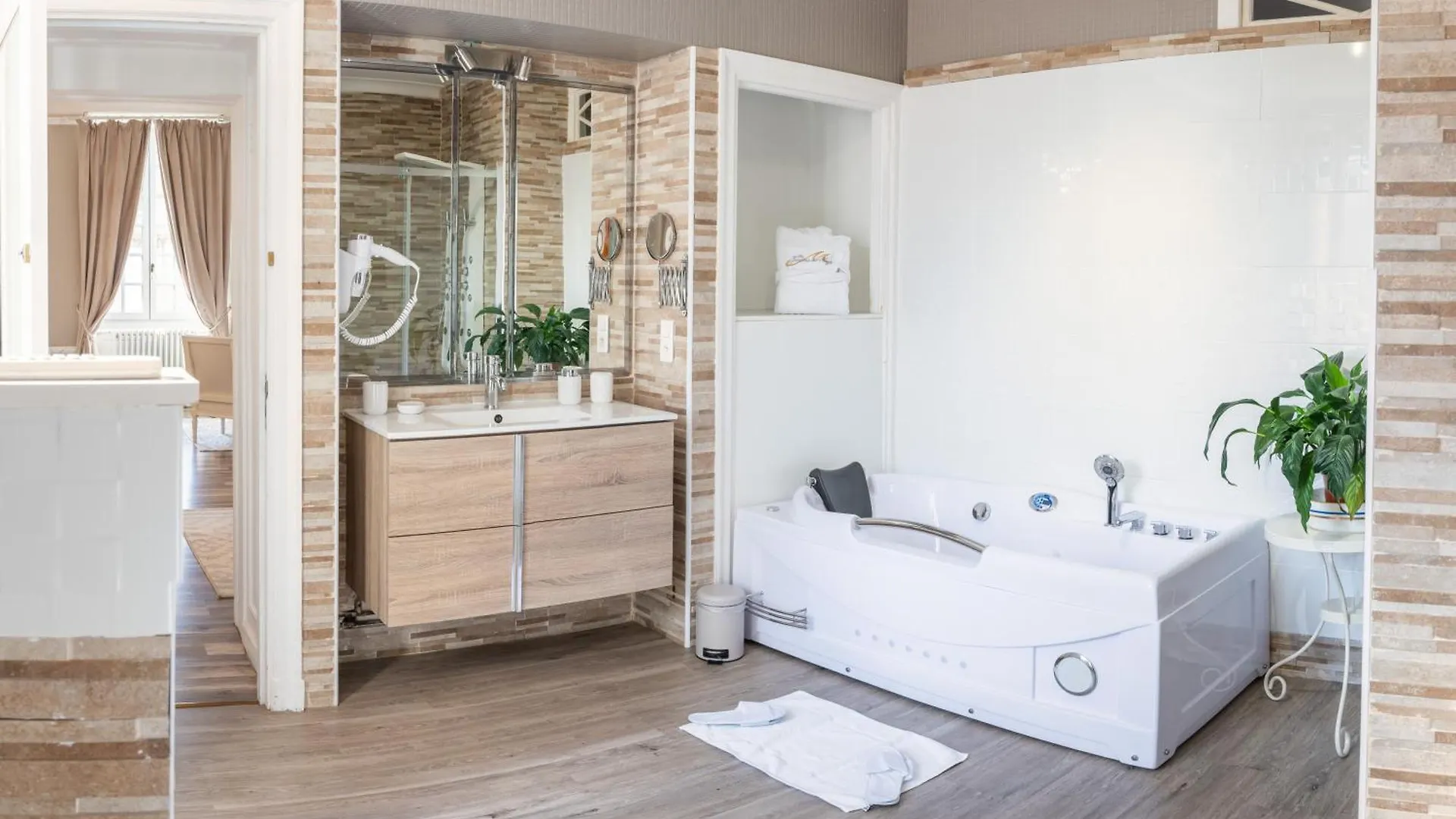 Bed & Breakfast Maison D'Hotes 